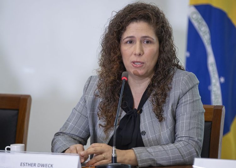 Governo autoriza preencher mais de 3 mil vagas no serviço público