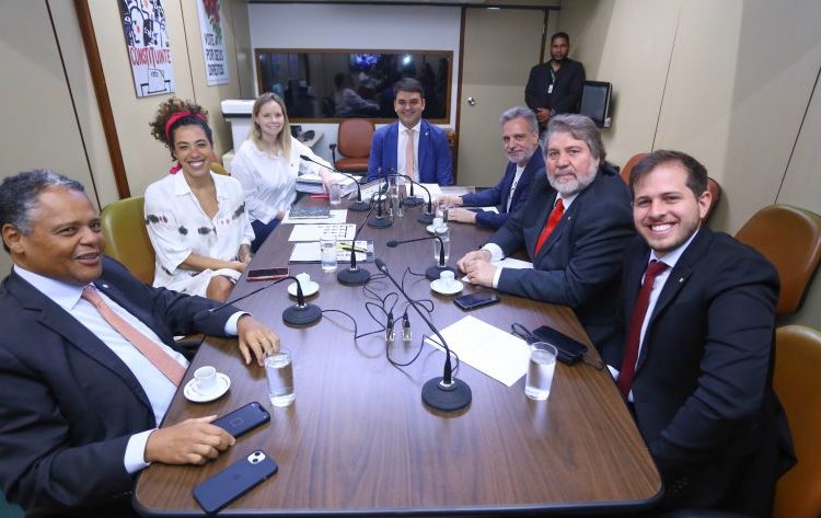 Brasil recebe presidência do G20 e propõe força-tarefa contra fome