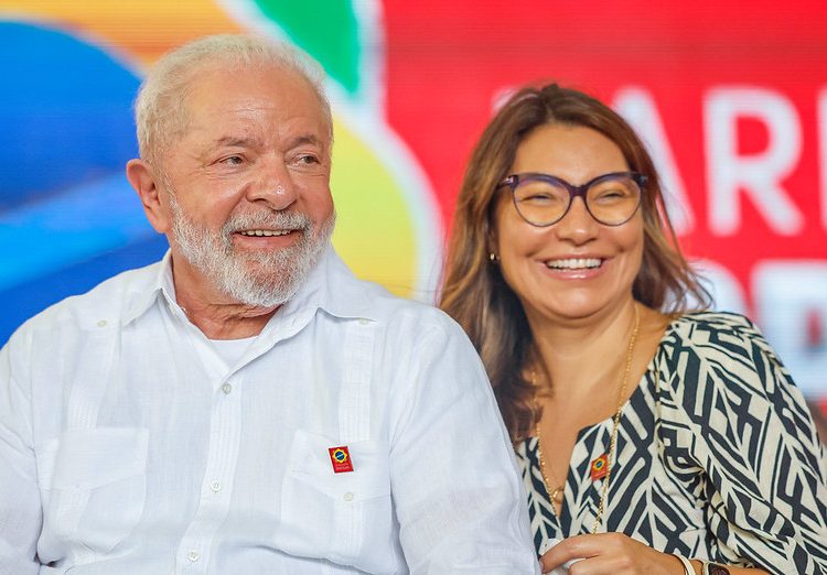 Governo Lula adota posição equivalente a sigilo de 100 anos sobre agenda de Janja