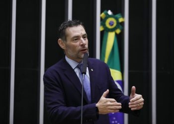 Projeto garante pensão ao cônjuge por queda no padrão de vida após fim de relacionamento