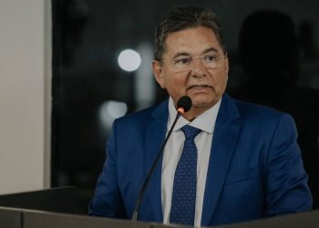 Galdino projeta adesão de deputado tucano à base do governador João Azevêdo