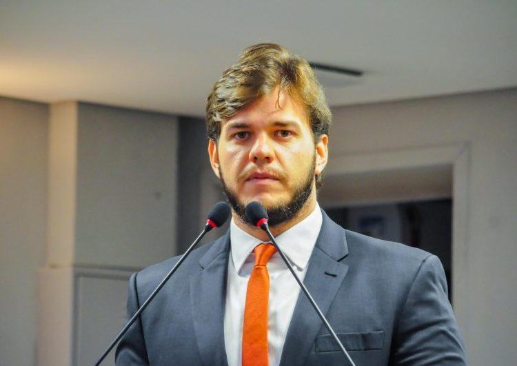 Bruno sobre Tovar ser candidato a prefeito de CG: “Qualquer um pode ser”