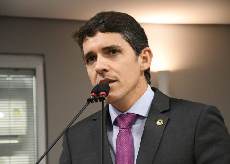 Tovar sobre ser candidato a prefeito: “Político precisa estar pronto para ser escalado”