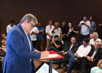 Governador anuncia investimentos de R$ 50 milhões com editais para a Cultura