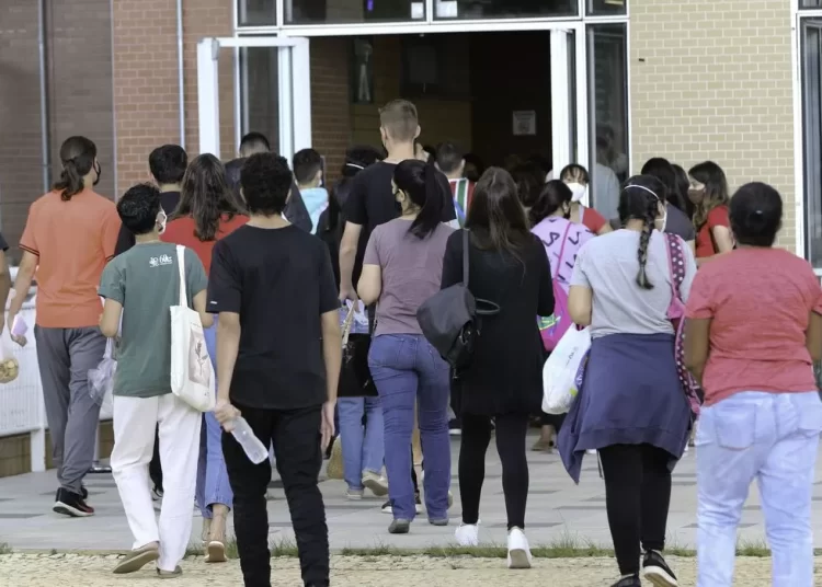 Câmara conclui votação do projeto que altera regras eleitorais
