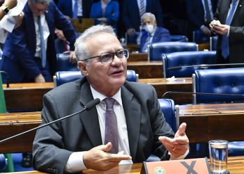 Renan Calheiros consegue assinaturas para criar CPI da Braskem