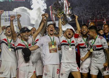 São Paulo segura o Fla e conquista título inédito da Copa do Brasil