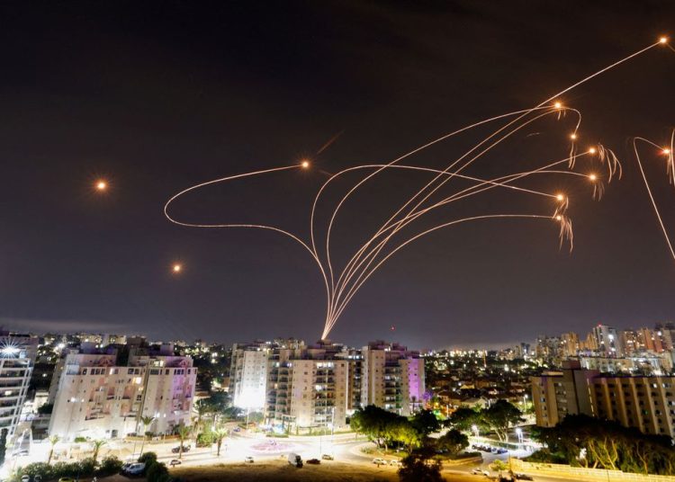 TSE inicia julgamento de três ações contra Bolsonaro