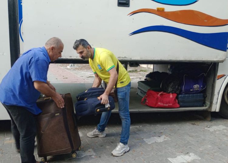 Israel lança ataques terrestres a Gaza; Netanyahu diz ser começo