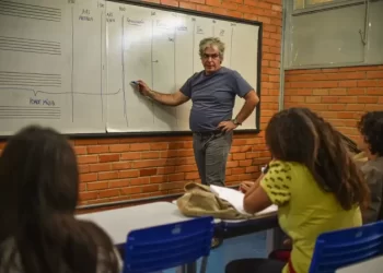 Moraes manda soltar preso acusado de participação em atos de 8 de janeiro