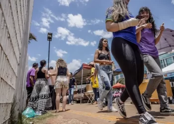 STF: relator vota por manter Zambelli ré em caso de arma de fogo