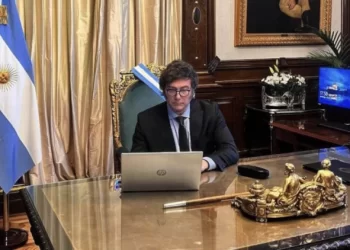 Milei diz que ajuste fiscal é única alternativa para a economia