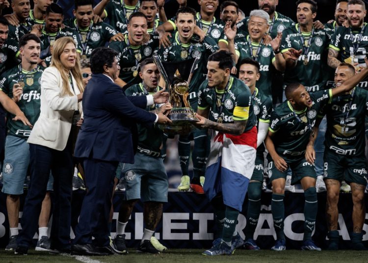 Mega-Sena realiza sorteio com prêmio estimado em R$ 30 milhões