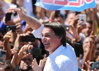 Bolsonaro programa visita a João Pessoa para alavancar candidatura de Queiroga a prefeito
