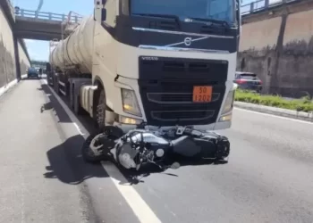 Cabo da Rotam morre atropelado por carreta na BR-230, em JP