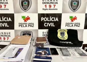 Polícia cumpre mandados de busca em sede de empresa investigada por ‘golpe do falso empréstimo’ no Sertão da PB