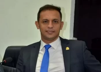 Pré-candidato lançado pela situação desiste das eleições em Cajazeiras