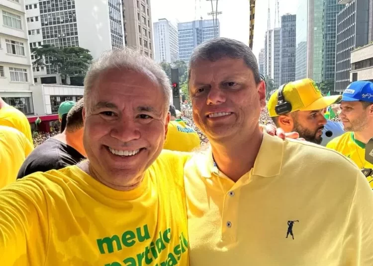 Queiroga foi o único pré-candidato a prefeito de João Pessoa presente em ato de Bolsonaro