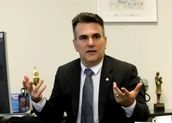 Sérgio Queiroz reaparece e se diz triste com desistência de Nilvan de disputar na Capital