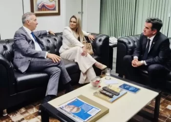 O contra-ataque de Aguinaldo Ribeiro na região metropolitana