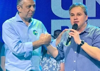 Efraim comemora vitória de João Costa em Massaranduba contra candidato do governo