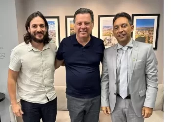 Pedro Cunha Lima e Fábio ramalho se reúnem com presidente nacional do PSDB