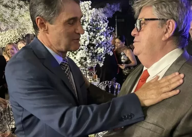 João Azevedo e Romero se reuniram para discutir sobre as eleições em Campina Grande