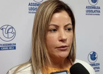 Deputada é cotada para assumir pasta da Educação na Paraíba