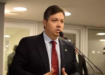 Deputado rompe com João Azevedo e acusa governo de ‘perseguição política’