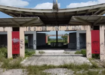 Governo lança ‘pedra fundamental’ de obra já inaugurada por três vezes