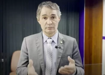 Romero Rodrigues diz que ainda é cedo para decidir sobre eleições e que pratica a “política da boa vizinhança”