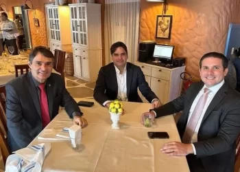 Hugo Motta quer Romero unindo toda oposição a Bruno Cunha Lima