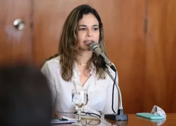 Rosália Lucas garante que vai deixar governo e disputar eleições em Campina Grande