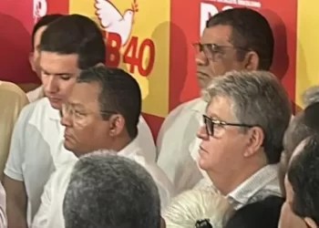 João Azevedo apaga críticas de Nilvan Ferreira, mas ‘prints’ do “João do Imposto” são eternos